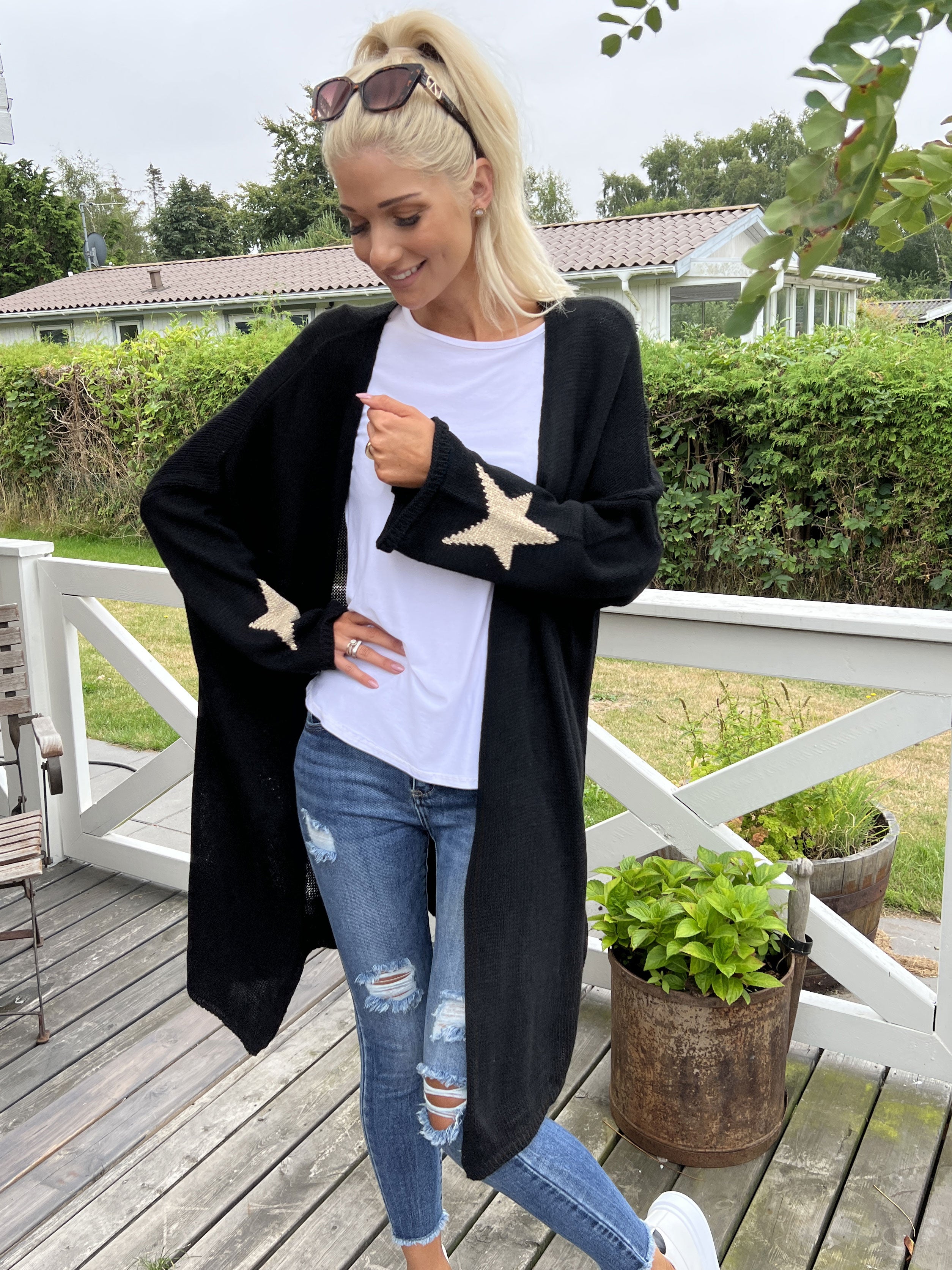 Lowa - Strik cardigan med stjerne på ærmet